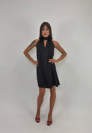 Abito - Abito raso fiocco collo GFE9535 - Nero - VEVI
