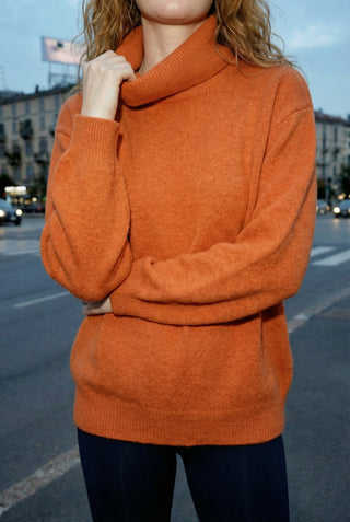  - Maglia dolcevita baby alpaca cxa 24655 - Arancio - VEVI